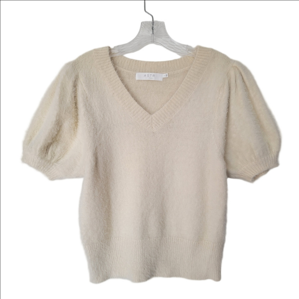 ASTR Prepy Fisherman Fuzzy Puff Sleeves Cream Top Size Large